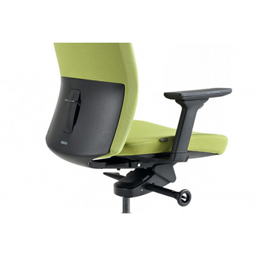 Kancelářská čalouněná židle série J2 - detail zad s integrovanou bederní opěrkou
